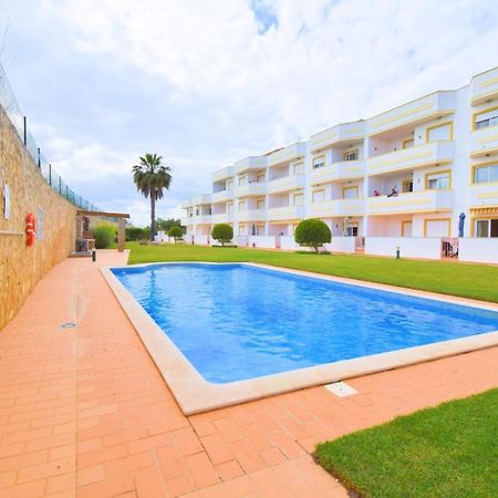Apartamento Private Large Terrace Facing The Swimming Pool Guia  Exterior foto