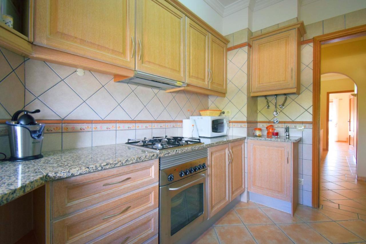 Apartamento Private Large Terrace Facing The Swimming Pool Guia  Exterior foto